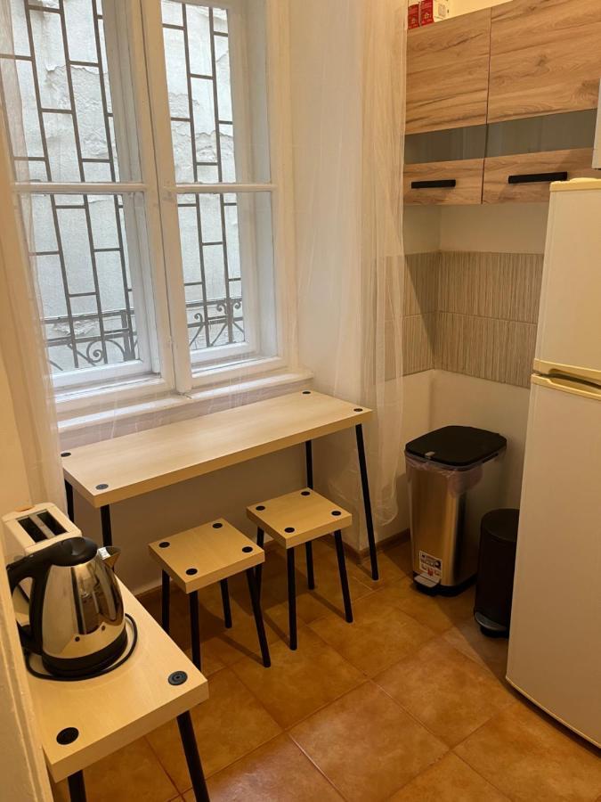 East Point Hostel Budapest Eksteriør billede